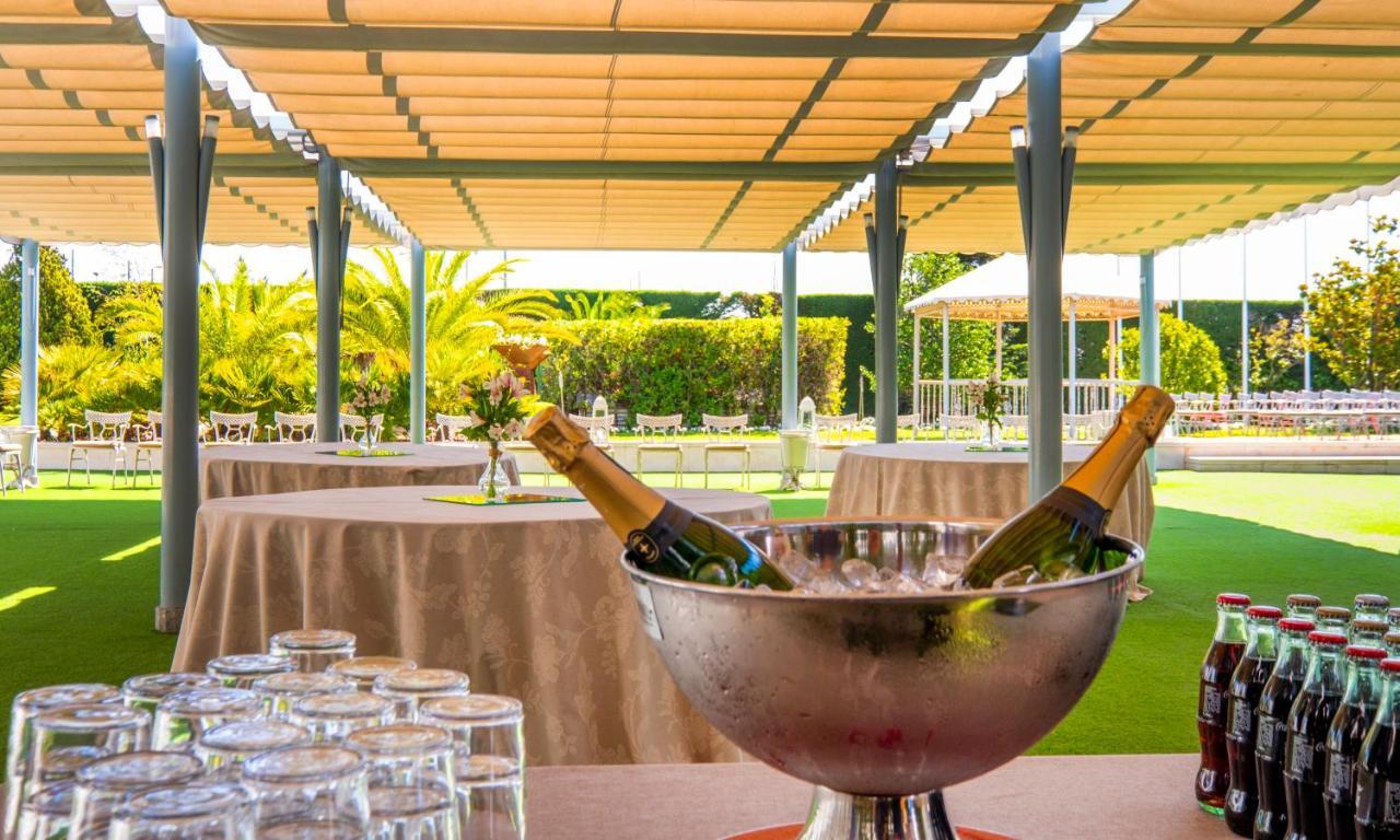 Hotel Attica21 Las Rozas Kültér fotó